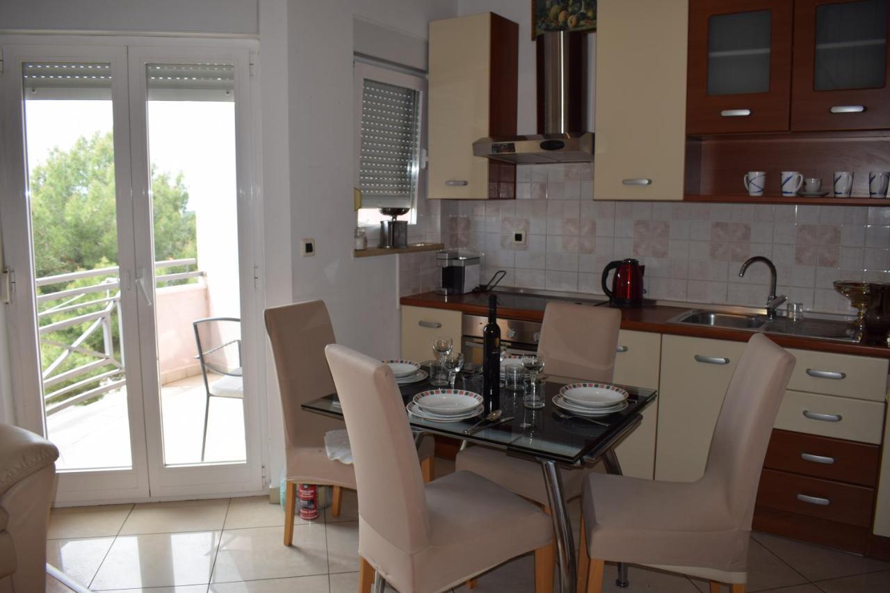 Esperanza Apartment พูลา ภายนอก รูปภาพ